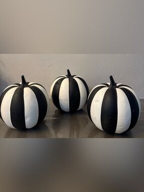 Halloween Target Bullseye Foam Pumpkins Black & White 2023! Edition. New.